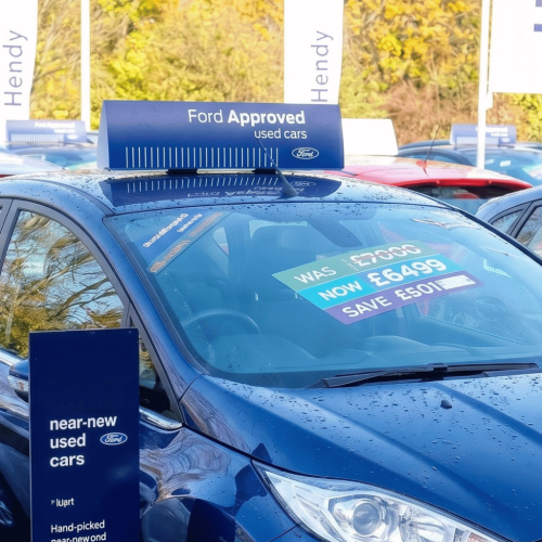Pyramid Car Topper with x2 Strong Magnets